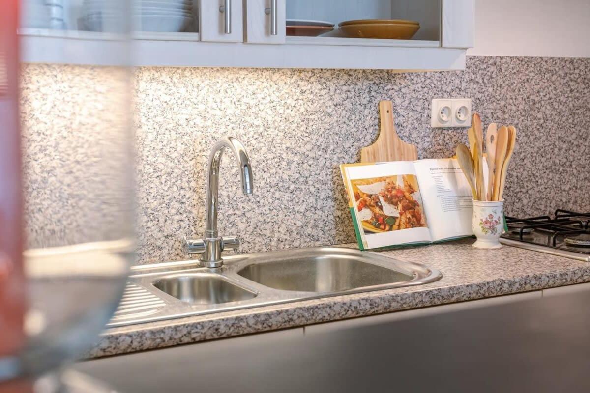 Huswell - Beautiful And Spacious Studio With Side Seaview Кнокке-Хейст Экстерьер фото